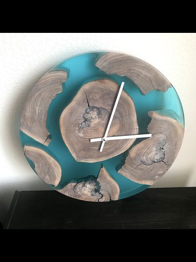 часы из спила, спил с часами, часы из дерева, часы из эпоксидной смолы, часы настенные, спил и часы