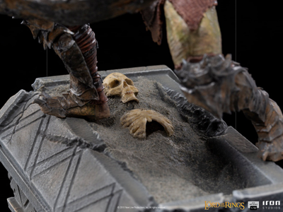 Бронированный орк ("Властелин Колец")  - Коллекционная СТАТУЯ 1/10 Armored Orc (WBLOR43021-10) - Iron Studios