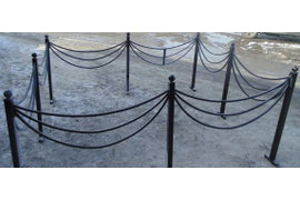 Ограда №7;
Высота полотна - 30 см;
Каркас - труба 40*40;
Рисунок - труба 15*15;
Цена - 1800 (с лаком+150) р. за п.м.