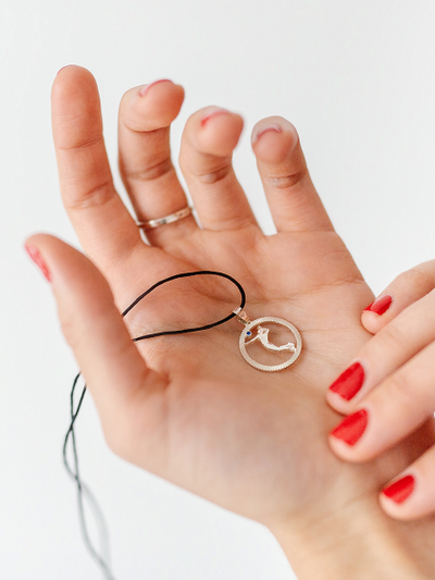 Кулон "Волейболист"