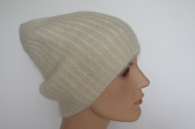 Мохеровая женская шапка зима 2023 фото