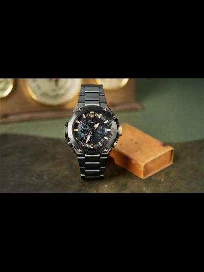 Часы Casio G-Shock MRG-B2000BG-3A