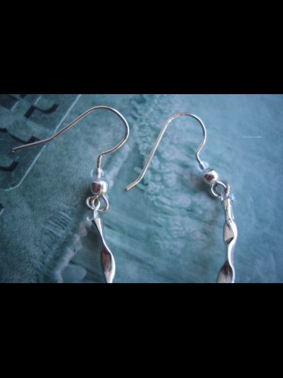 Серьги с флюоритами "Сказка у истоков ручья..."