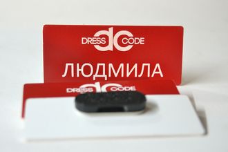 Бейдж продавца-конультаната именной на магните