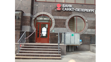 Ремонт гранитной облицовки крыльца На Ленинском пр