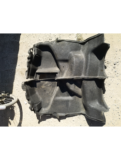 Обшивка багажника (боковина) на тойоту камри 40