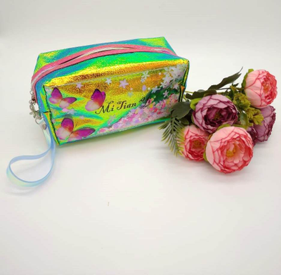 Косметичка женская с голографическим и шейкер эффектом на молнии, 18*9,5*7,5см, Цвет: Розовый, Синий, Золотистый, Малиновый