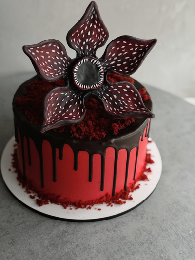 Торт Очень странные дела