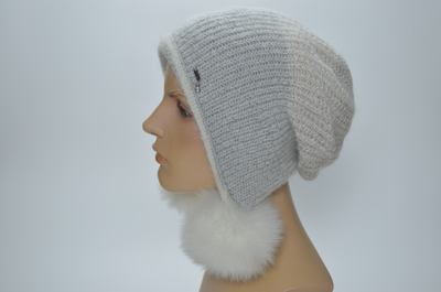 Шапка ушанка Vizio 1306 PP 66 с помпонами белая