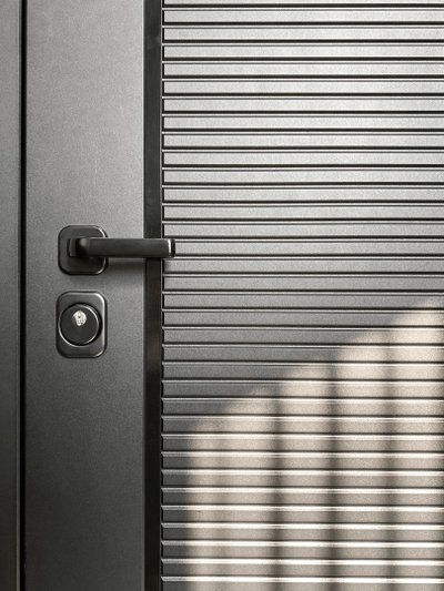 Лайнер-3 Total Black/Nordic Oak (модификация 1)