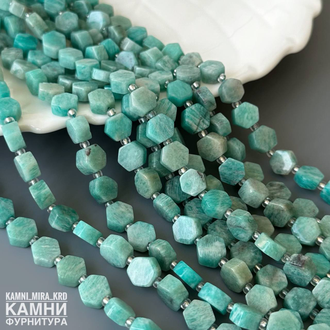 Амазонит яркий шестигранники 8,2x8,5 мм, цена за нить 19 см
