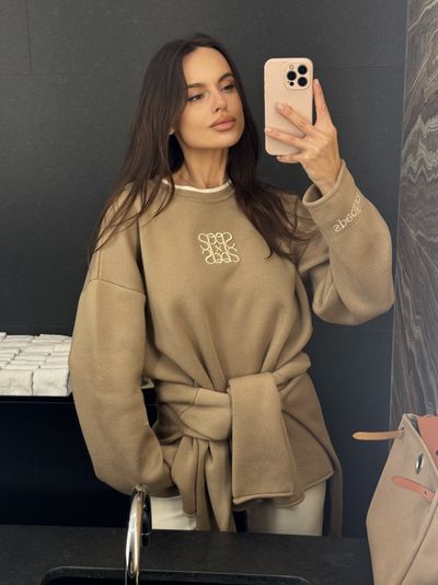 Объемный свитер (коричневый, молочный)