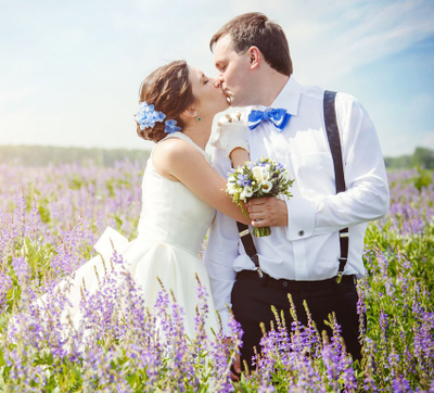 Голубая гортензия для прически.