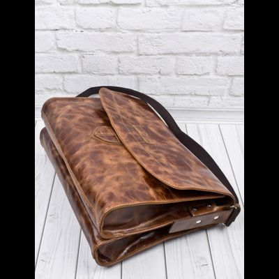 Кожаная сумка через плечо Albano Premium cognac (арт. 
5006-53)