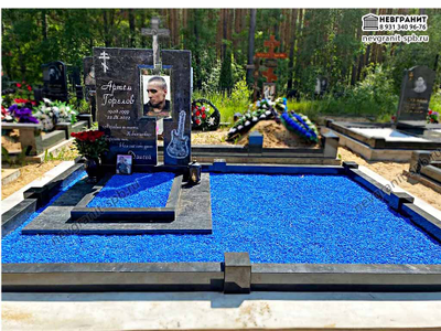 Элитный памятник НГ-151 из синего гранита комбинированный
