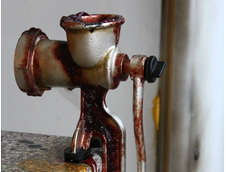 Meat grinder