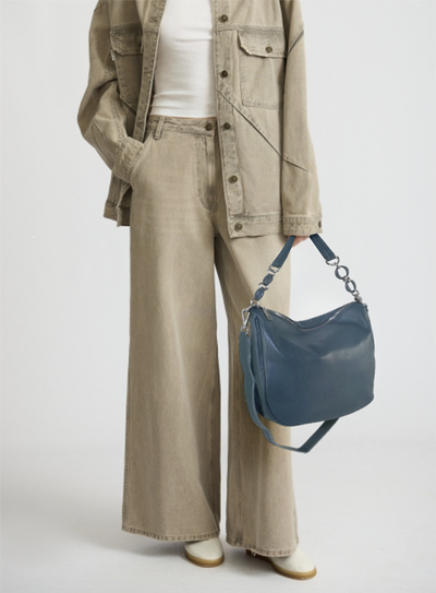 (АРТИКУЛ: 10065/1) СУМКА ЖЕНСКАЯ, НЕБОЛЬШАЯ, НАТУРАЛЬНАЯ КОЖА, ГРЯЗНО-ГОЛУБАЯ, С ПЛЕЧЕВЫМ РЕМНЕМ