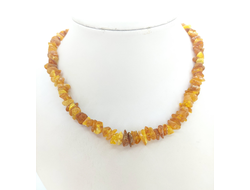 Лечебные бусы из  необработанного янтаря 03346