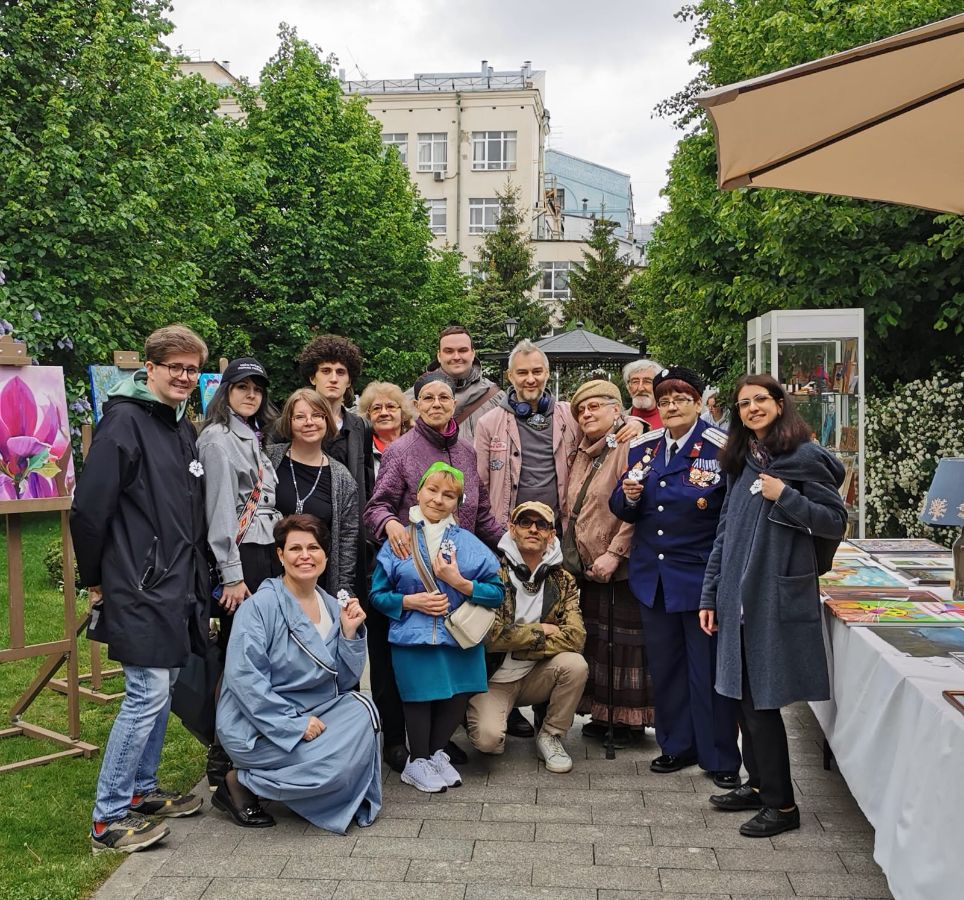 Общая фотография художников