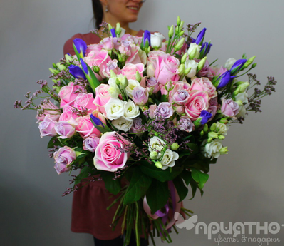 Букет цветов на 8 марта № 724