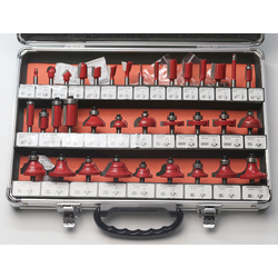 Набор из 35 фрез в кейсе (хв. 8 мм)