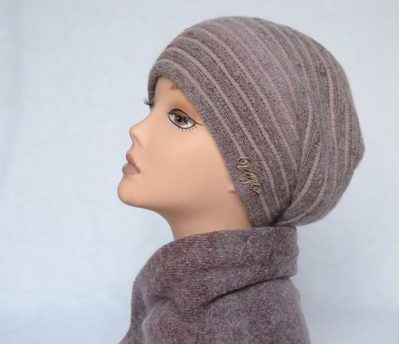 Сиреневый берет в полоску и шарф Vizio Италия 5302