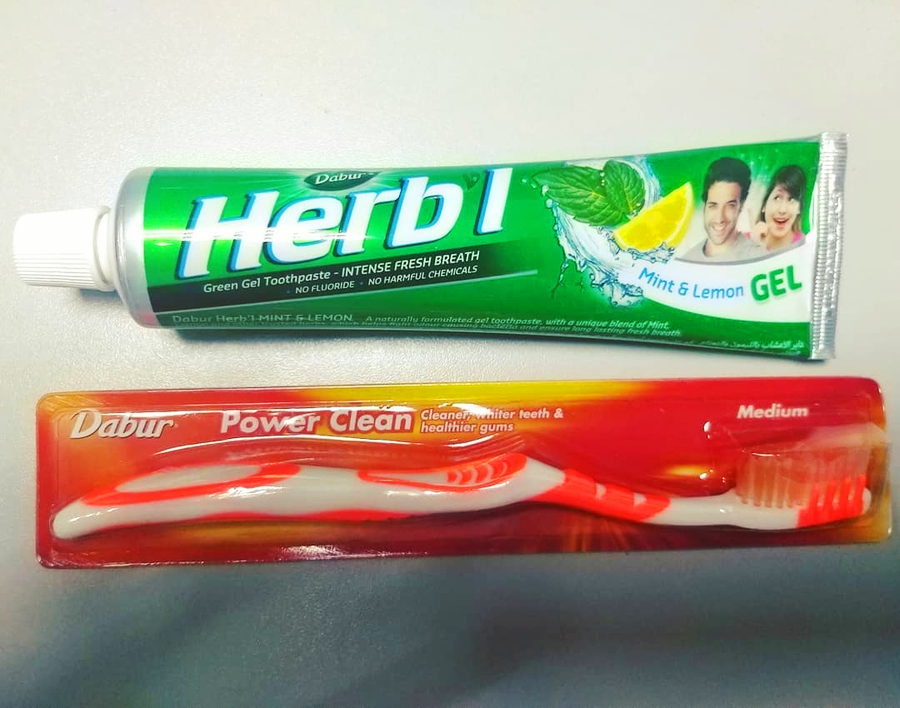 Зубная паста Natural Gel (травяной) с МЯТОЙ и ЛИМОНОМ Dabur (Индия)