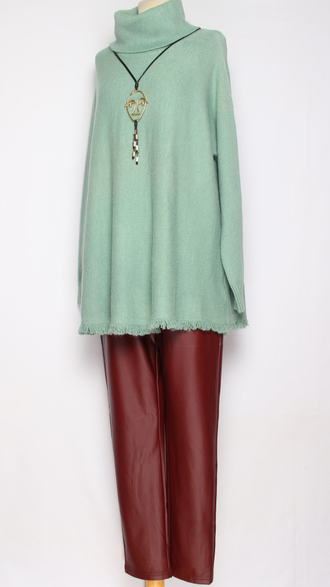 Брюки экокожа "УЗКИЕ СТРЕЙЧ" горчичные, вишня р.46,48,52