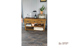 Консоль с выдвижными ящиками