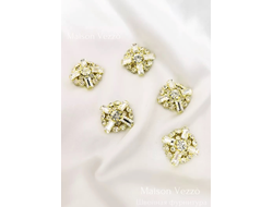 ПУГОВИЦЫ МЕТАЛЛИЧЕСКИЕ СО СТРАЗАМИ 25 мм. 50 шт. Р-000128. Цвет: серебристый/золотистый