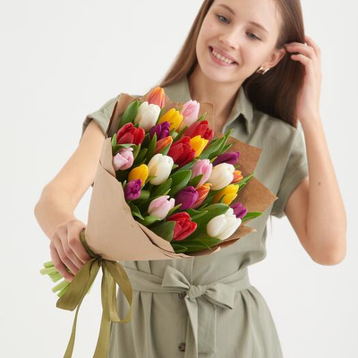 Букет из 25 тюльпанов: микс