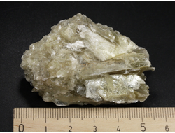 Мусковит, необработанный "дикий" образец, Бразилия (55*38*22 мм, 54 г) №36385