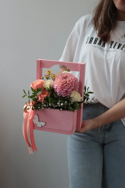 ЦВЕТОЧНАЯ КОМПОЗИЦИЯ № 105