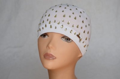 Шапка с украшениями для женщин летняя фото