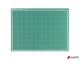 Коврик (мат) для резки BRAUBERG, 3-слойный, А2 (600×450 мм), двусторонний, толщина 3 мм, зеленый. 236903