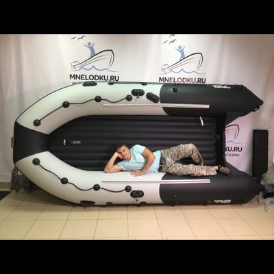 Моторная лодка Ривьера 3800 НДНД Киль