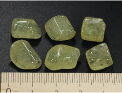 Апатит золотистый, зеленый, галтовка в ассортименте, Мексика (10-15 мм, 1,7-2 г) №28502