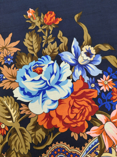 Павловопосадский платок Белые розы 373-14