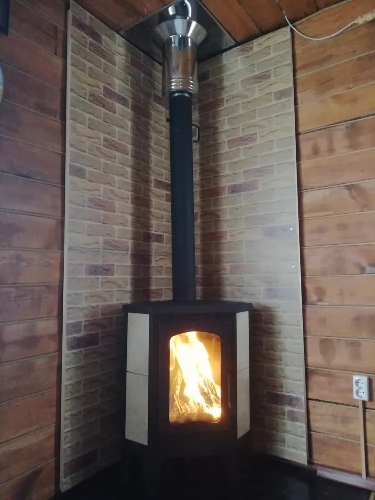 Печь-камин БАВАРИЯ угловая с плитой (Экокамин)