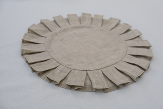 Салфетка со складками из натурального льна