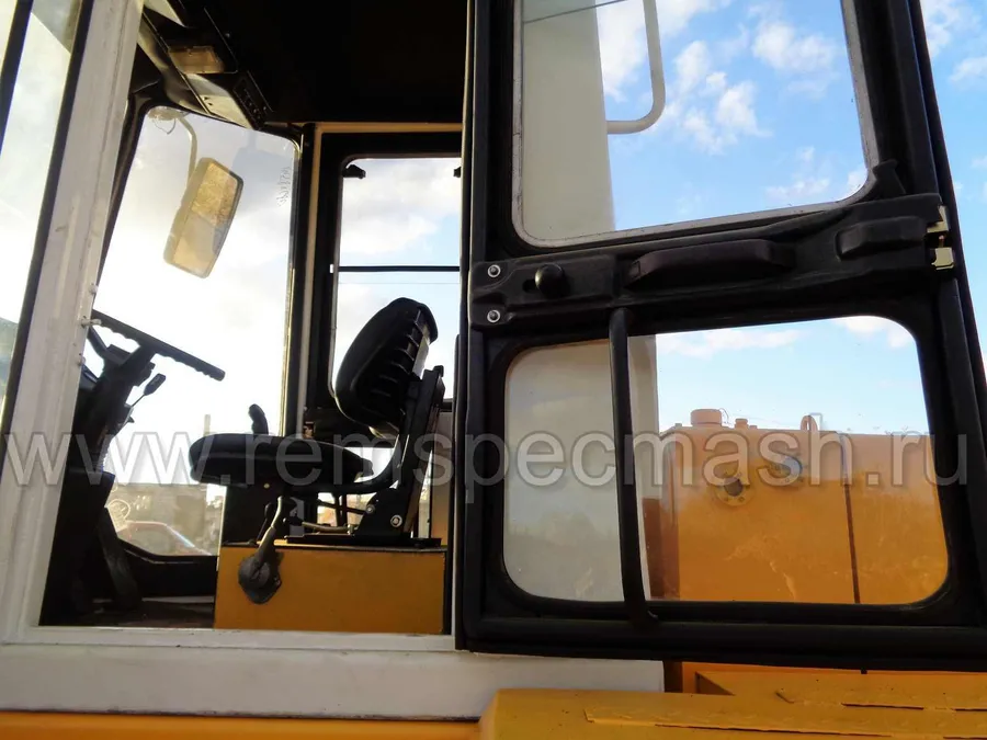 Фронтальный погрузчик Амкодор 333, после капремонта.