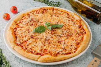Мини пицца Маргаритка с томатами и сыром Моцарелла