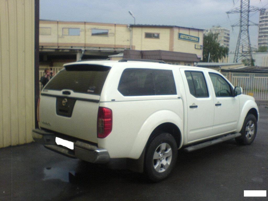 Пикап Nissan Navara 2021 багажник