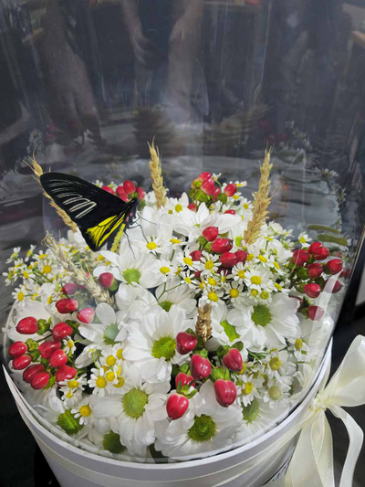 Букет с бабочкой 133