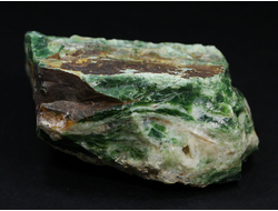 Опал зеленый, Казахстан (90*83*44 мм, 313 г) №19120