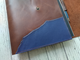 Кожаный блокнот А5 коричневый на ремешке с синими вставками