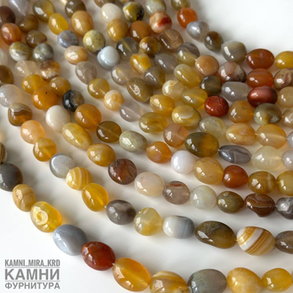 Агат Бразильский рыже-бежевый и цветной галтовка 11-18 мм, цена за нить 19-20 см