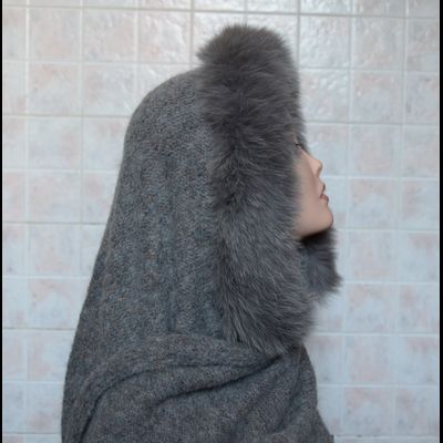 Палантин Италия Vizio Италия 5578 серый с мехом