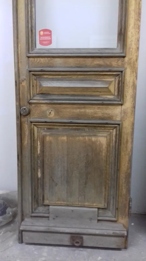 Дверь до реставрации (полотно 2)