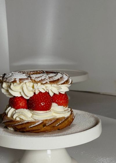 Заварное кольцо с кремом маскарпоне и ягодами